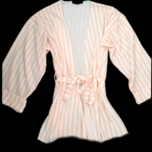PrettyLittleThing Peach Striped Top - Picture 1 of 3